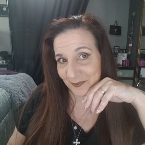 Meet your Posher, Jenine